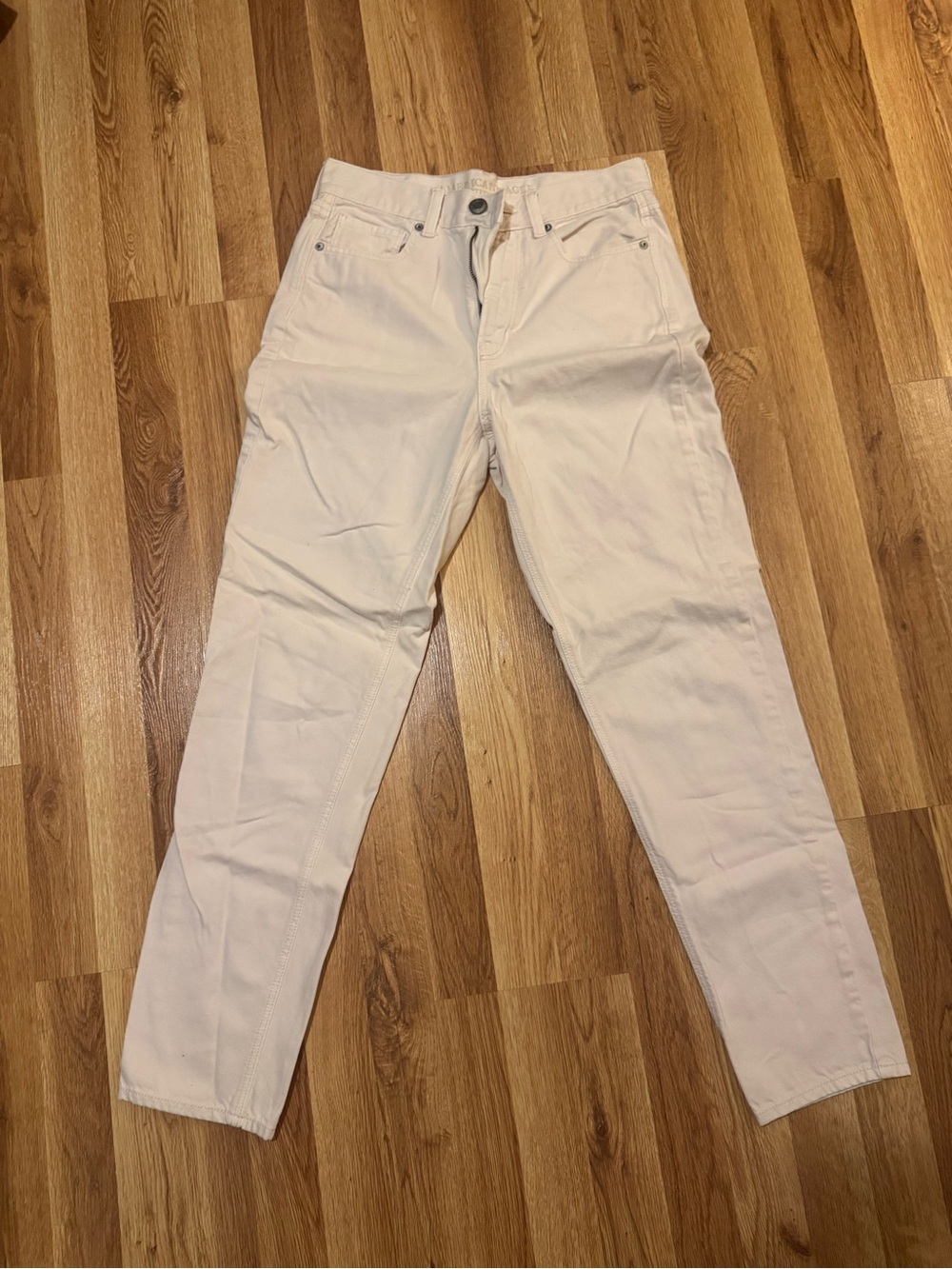 American Eagle Light Pink Mom-Jeans